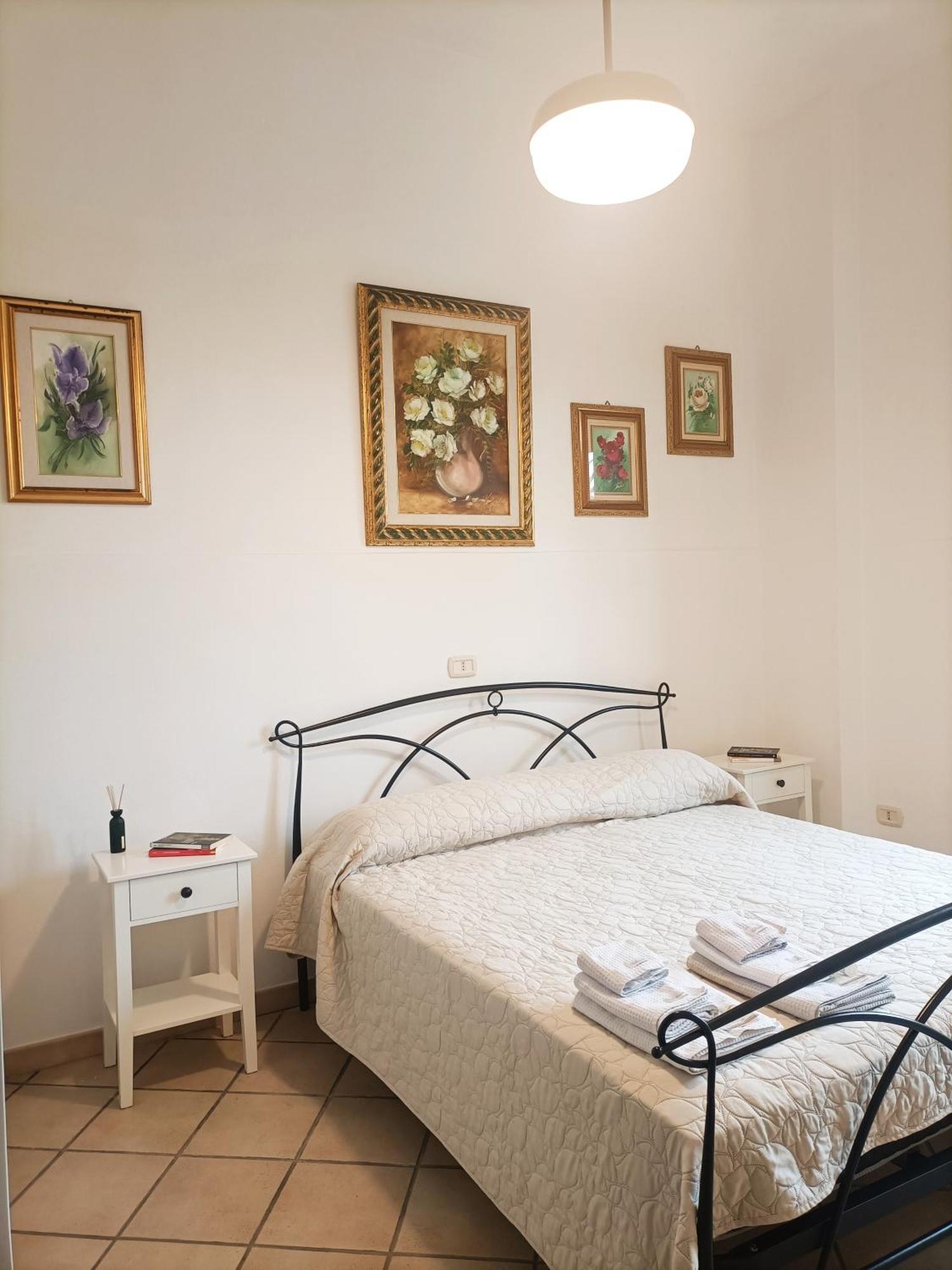 Bright Port View Apartment- Free Parking Cagliari Eksteriør bilde